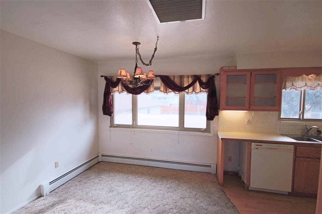 1314 Meadow Ln Ave — photo 4 of 25