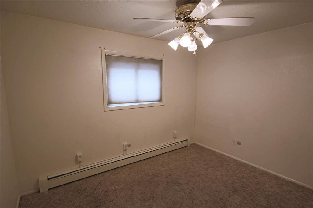 1314 Meadow Ln Ave — photo 7 of 25