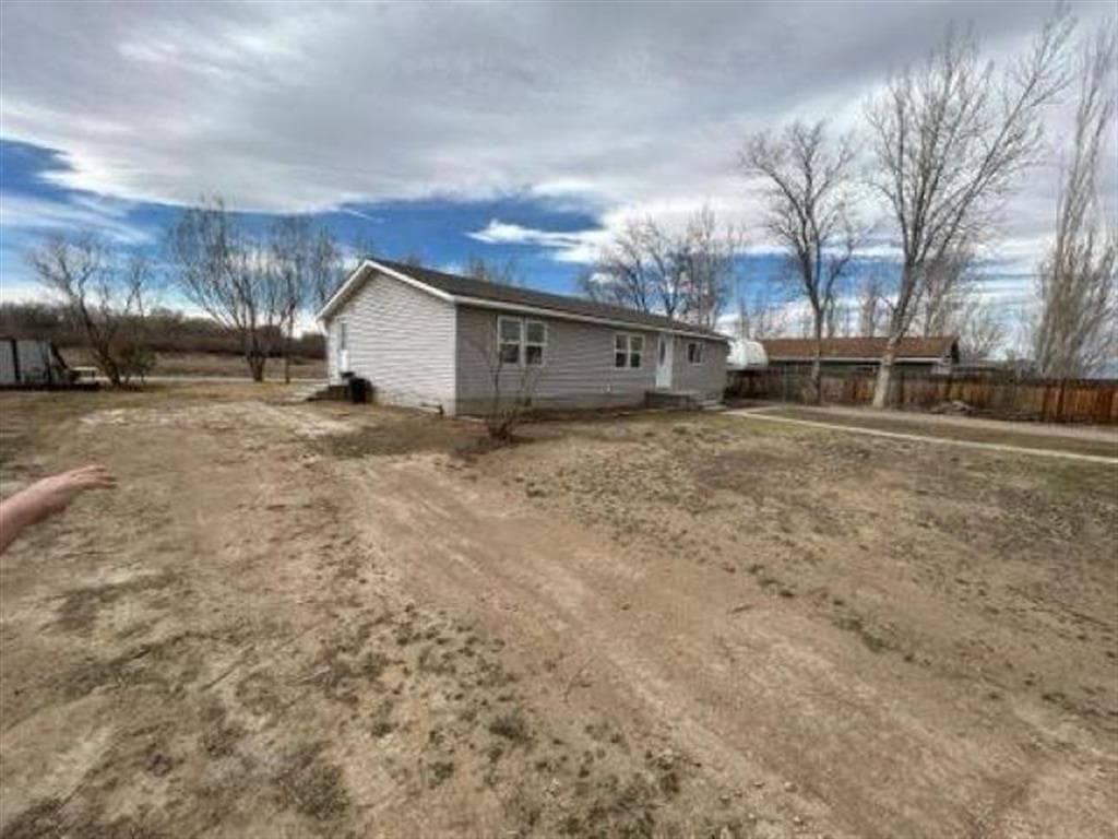 854 N 8th St — photo 16 of 18