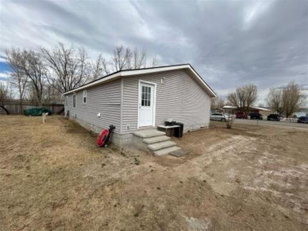 854 N 8th St — photo 17 of 18