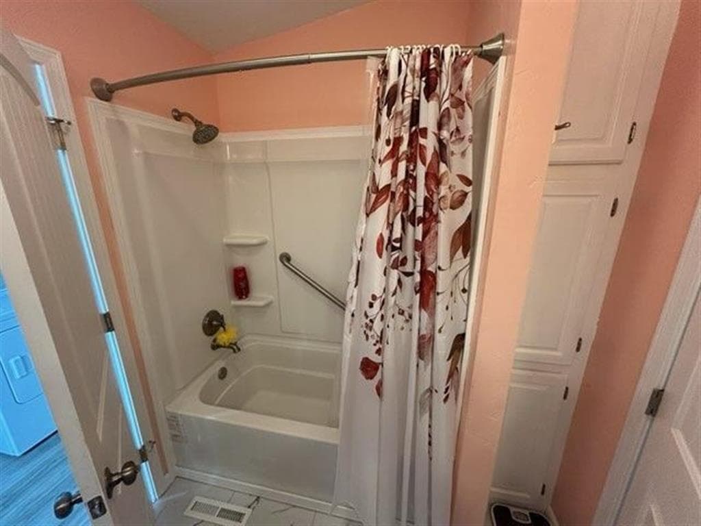 854 N 8th St — photo 9 of 18