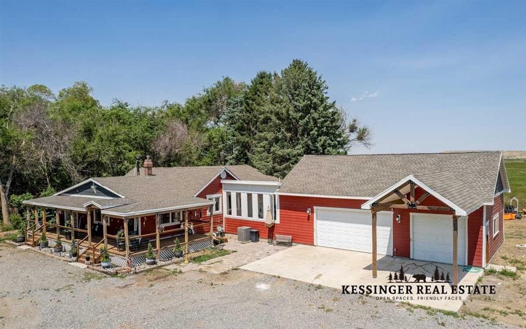 423 Lane 12 — photo 3 of 25