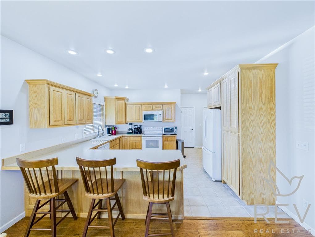 2332 Pioneer Ave — photo 23 of 25