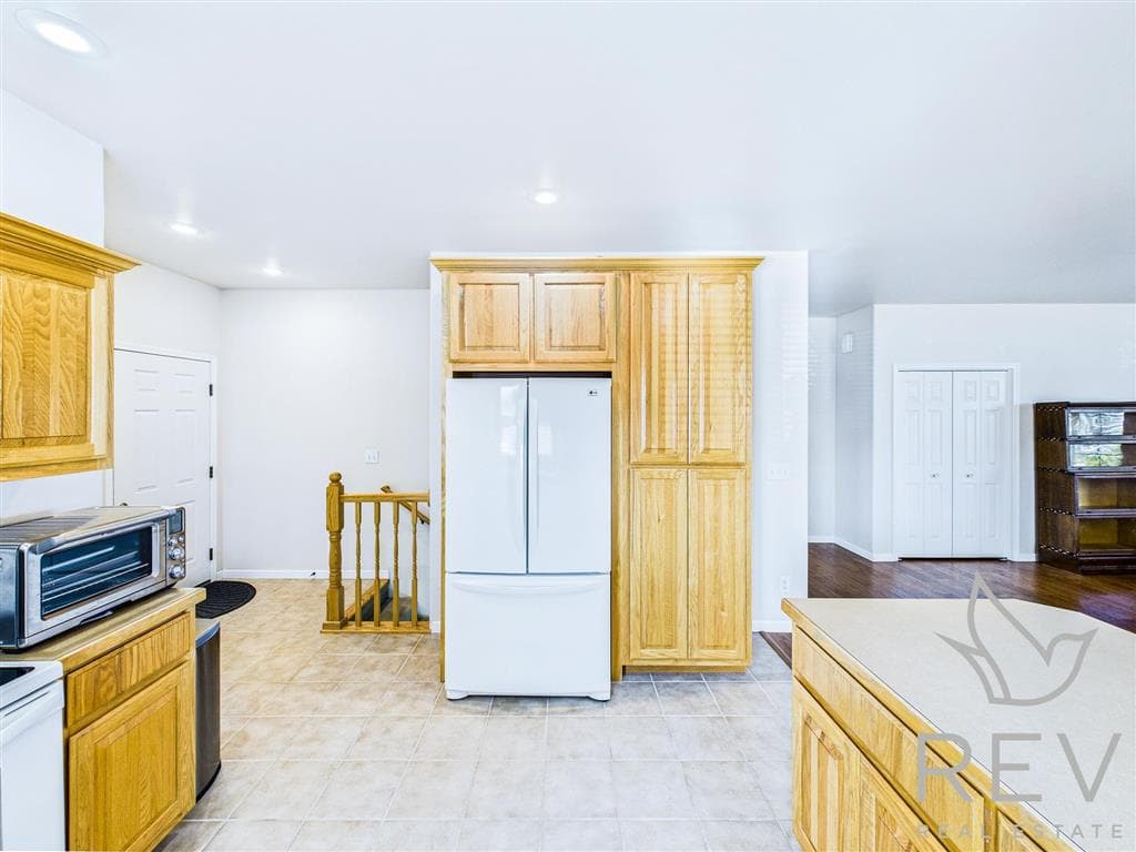 2332 Pioneer Ave — photo 24 of 25