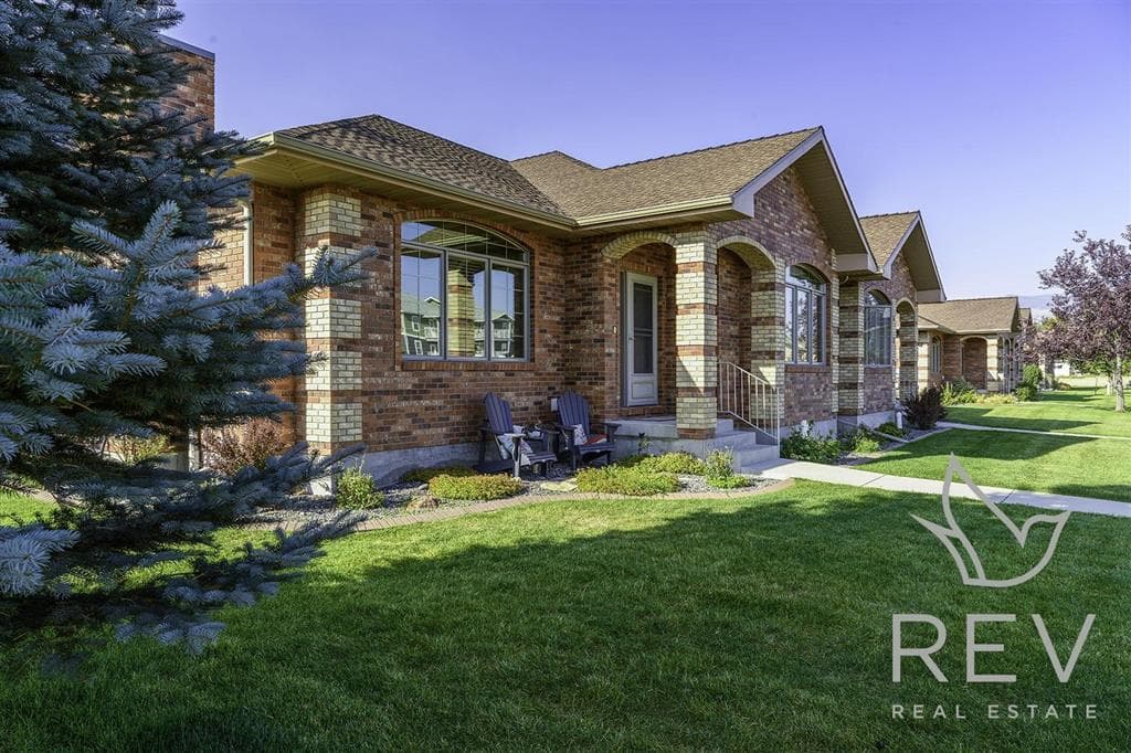 2332 Pioneer Ave — photo 6 of 25