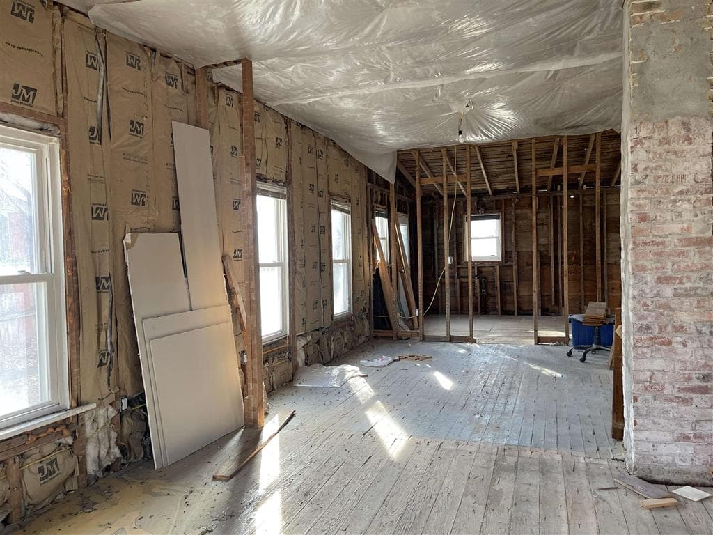 506 6th St S — photo 3 of 9