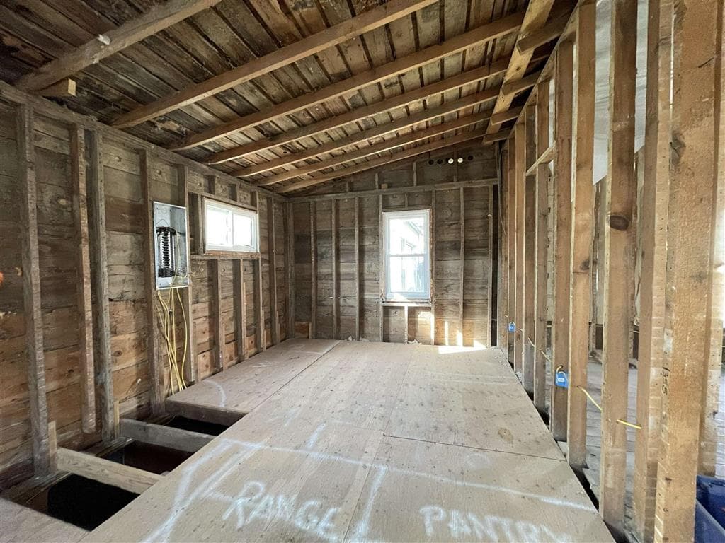 506 6th St S — photo 5 of 9