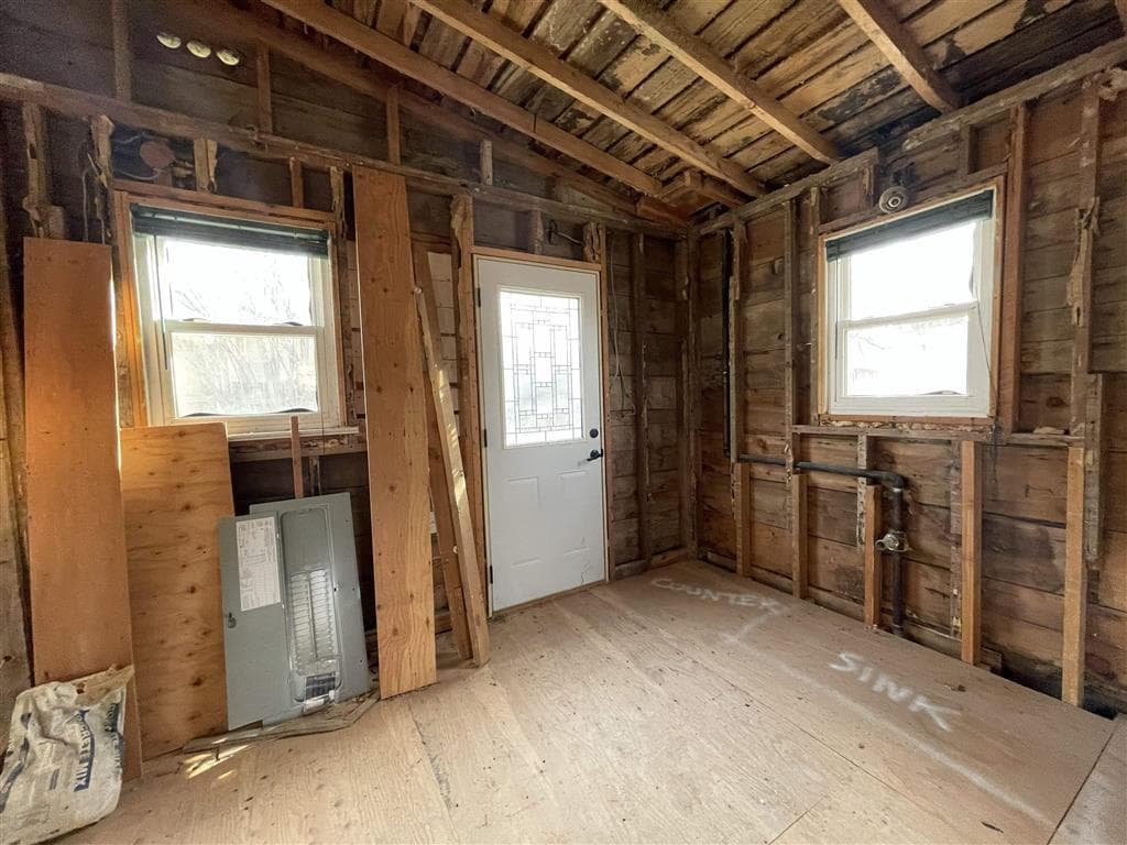 506 6th St S — photo 6 of 9