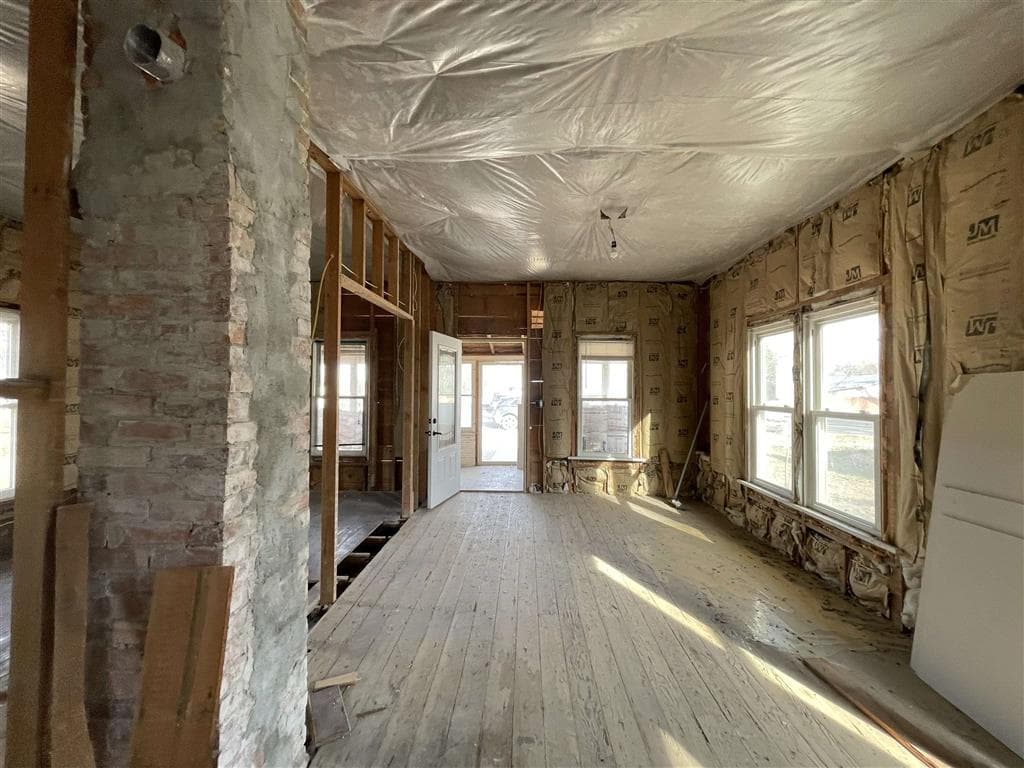 506 6th St S — photo 7 of 9