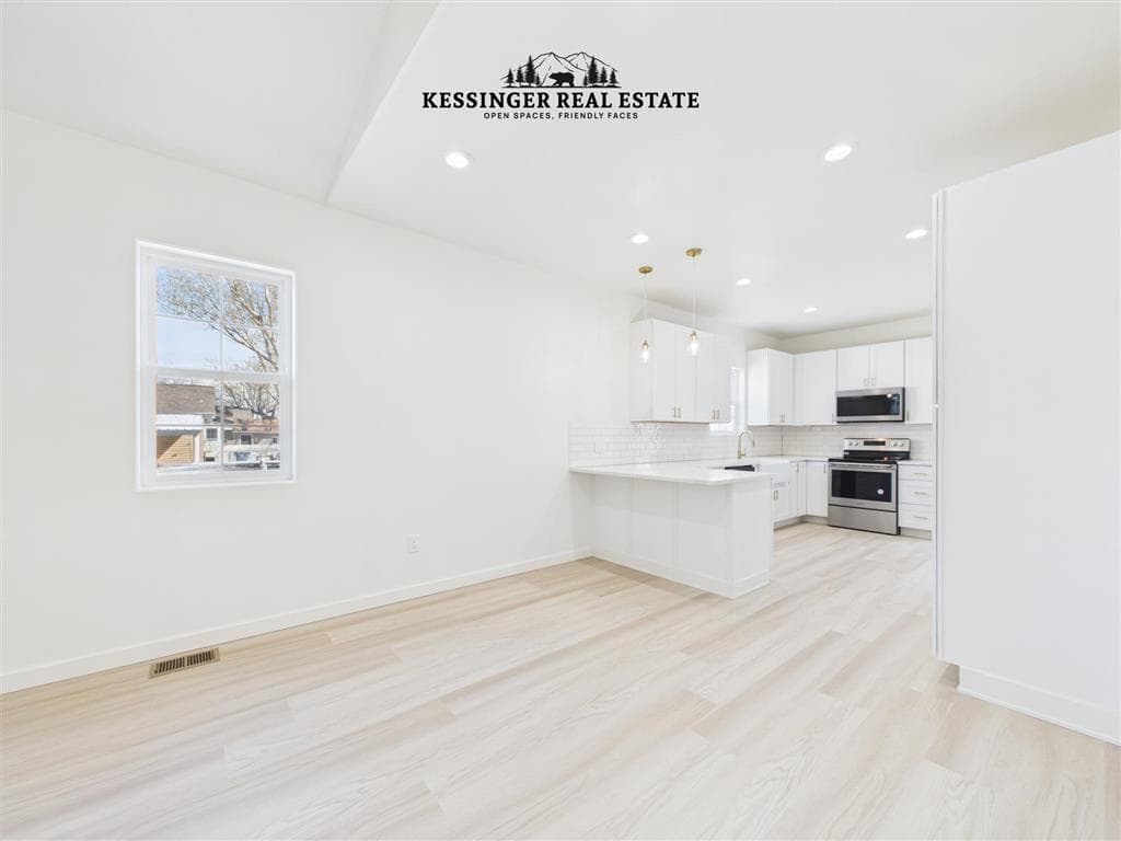 272 Park Ave — photo 11 of 25