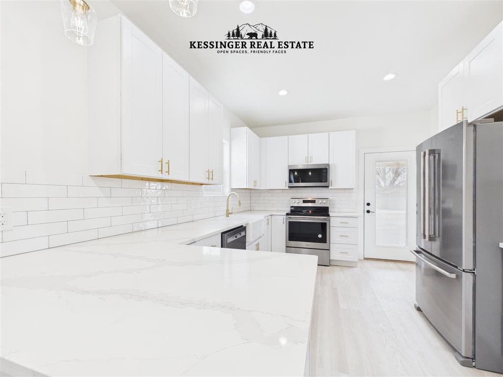 272 Park Ave — photo 14 of 25