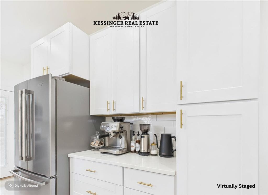 272 Park Ave — photo 15 of 25