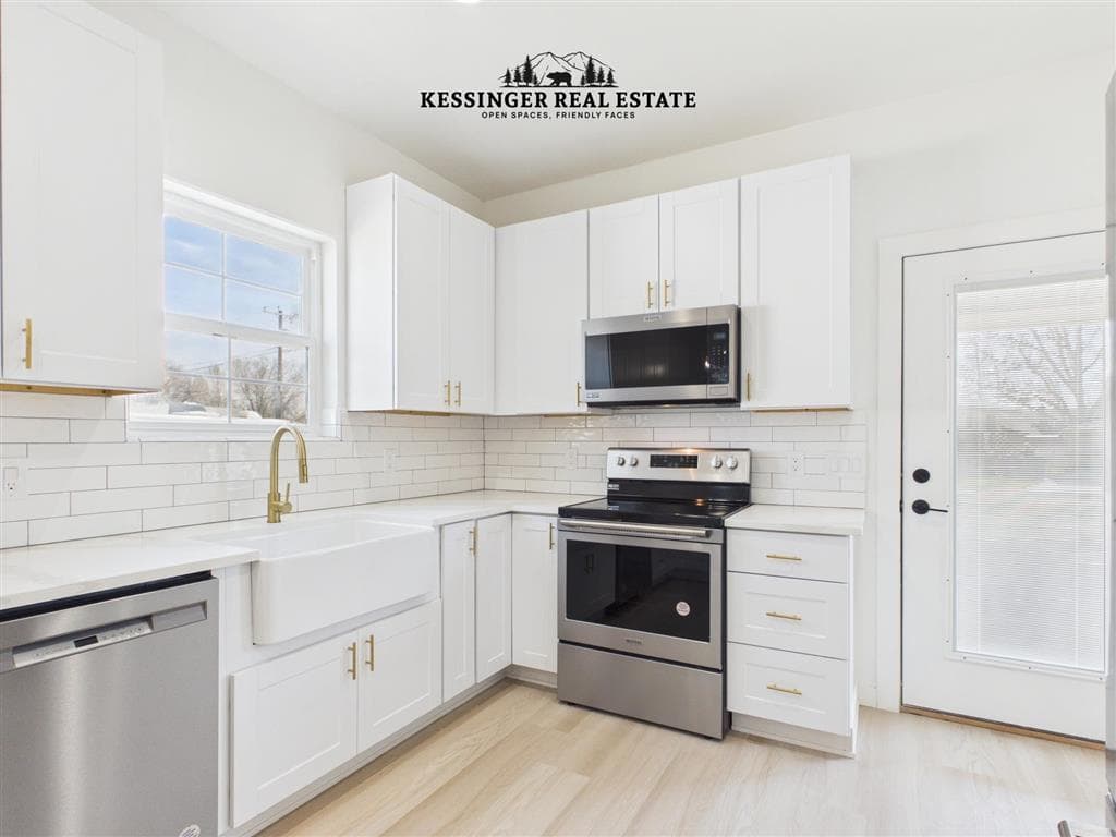 272 Park Ave — photo 18 of 25