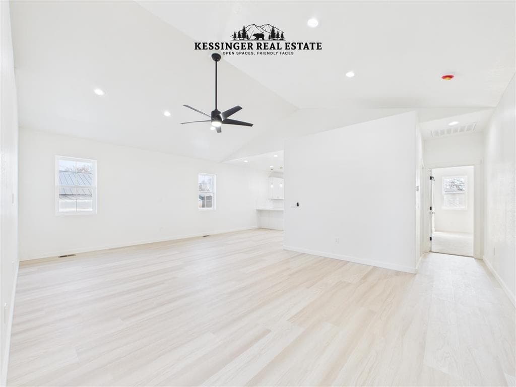 272 Park Ave — photo 6 of 25