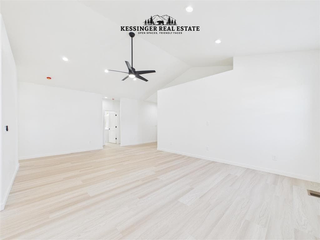 272 Park Ave — photo 9 of 25