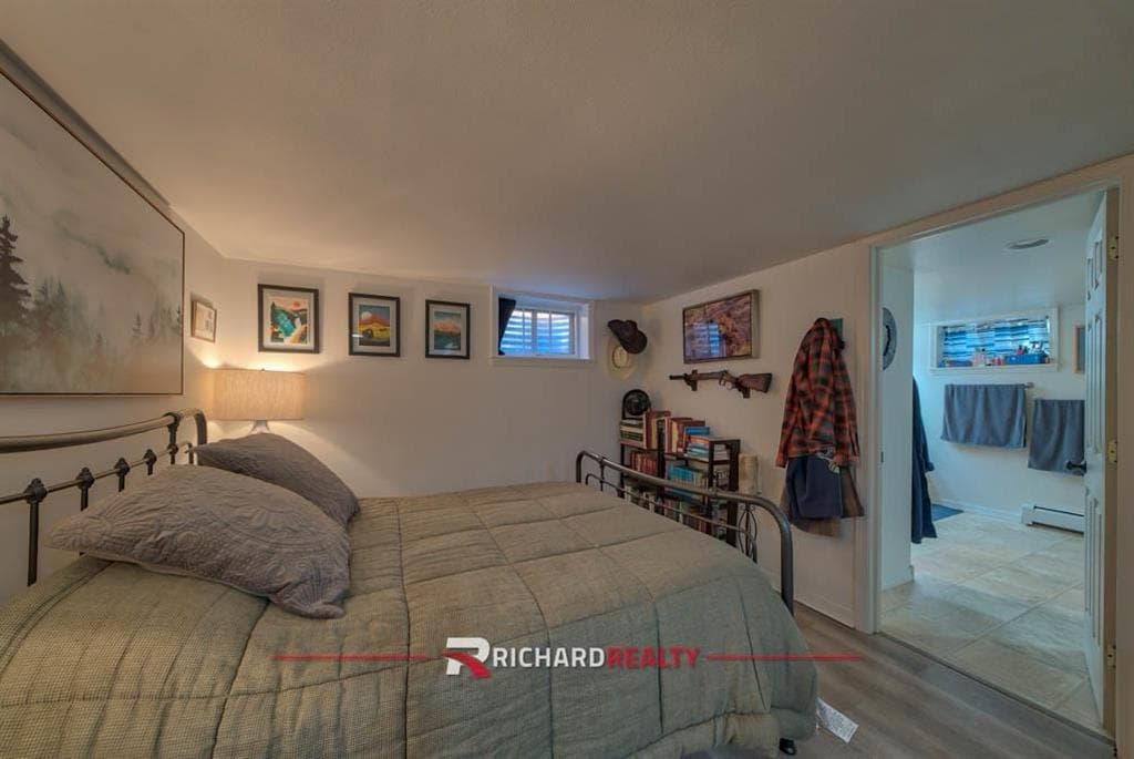 1802 Salsbury Ave — photo 23 of 25