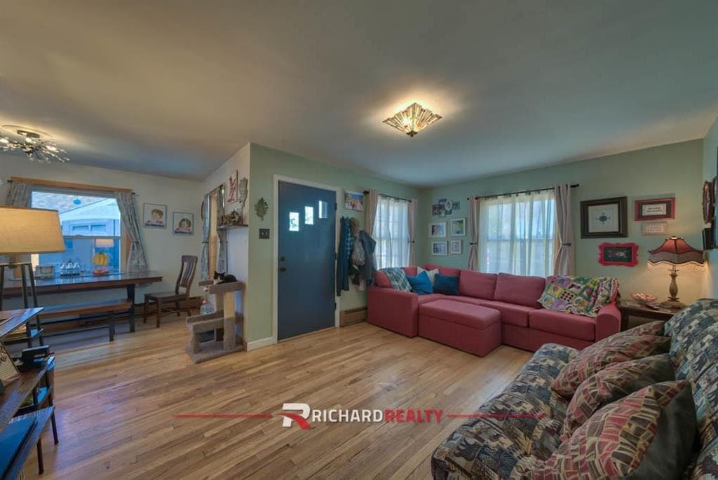 1802 Salsbury Ave — photo 4 of 25