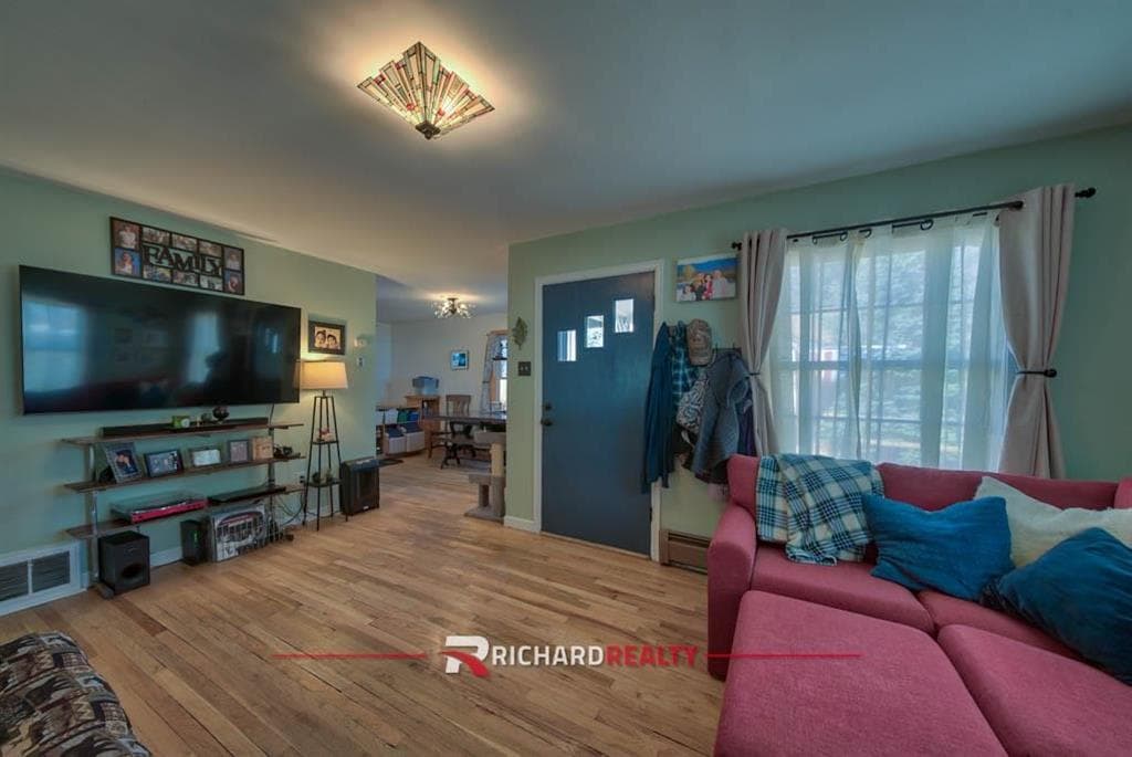 1802 Salsbury Ave — photo 6 of 25