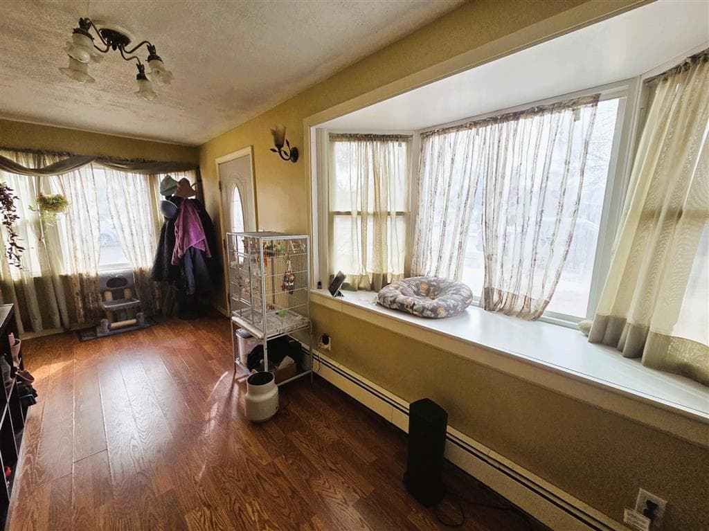 1021 Culbertson Ave — photo 3 of 25