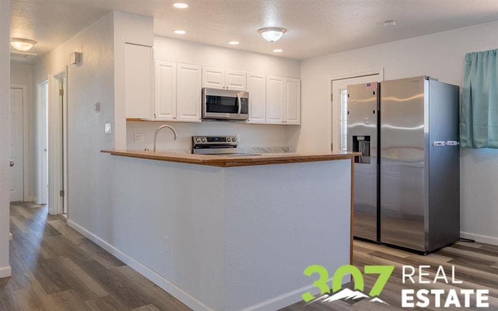 1607 Park Ln — photo 5 of 25