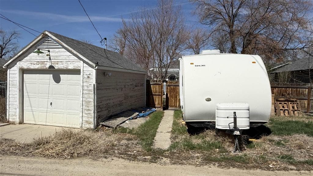 708 Culbertson Ave — photo 23 of 24