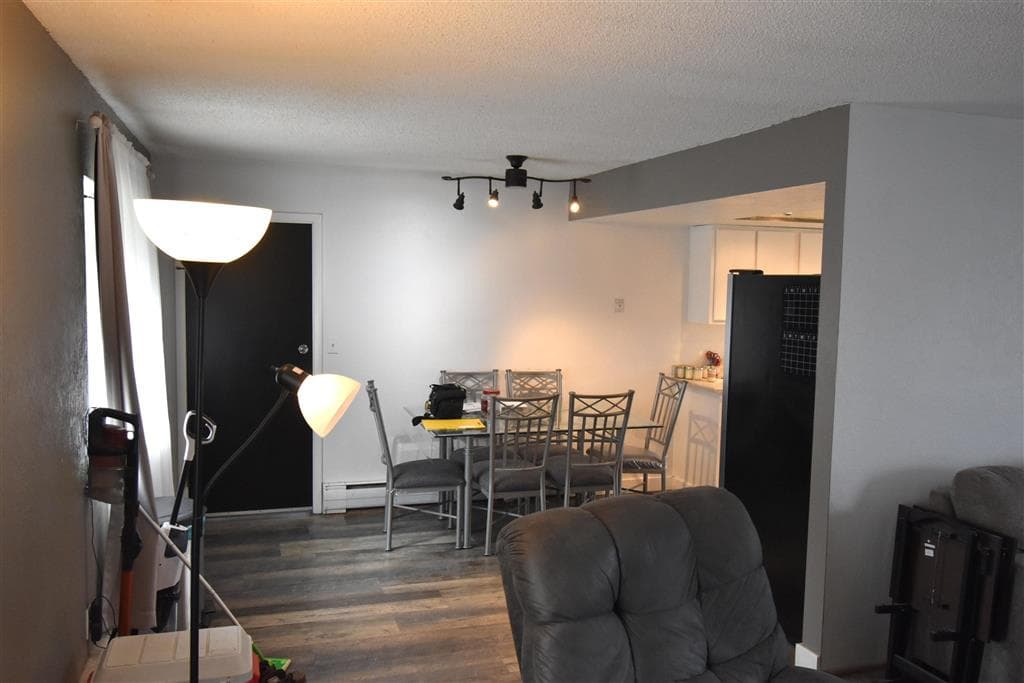 506 Shoshone St — photo 11 of 25