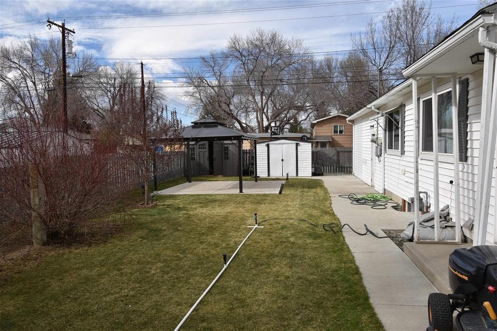 506 Shoshone St — photo 4 of 25