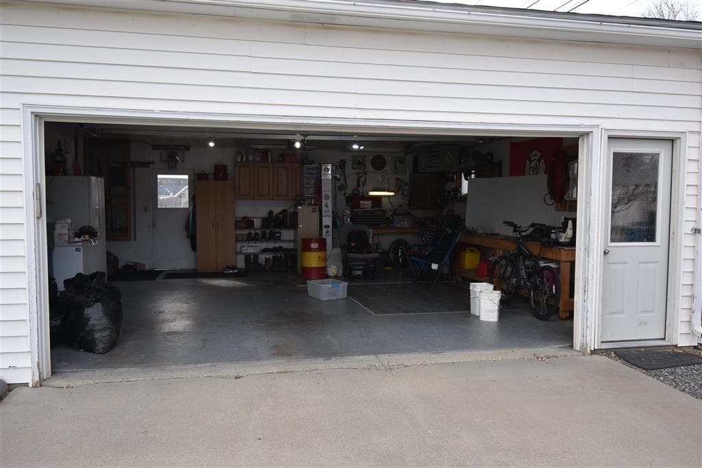 506 Shoshone St — photo 7 of 25