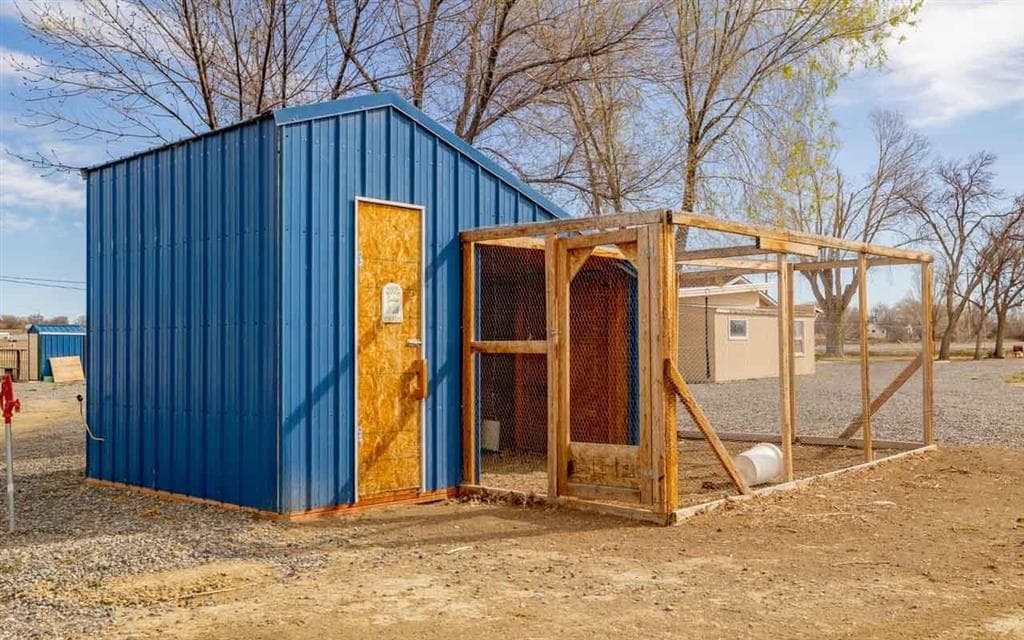 700 Big Horn Ave — photo 24 of 25