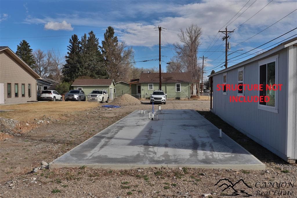 1831 Sheridan Ave — photo 4 of 12