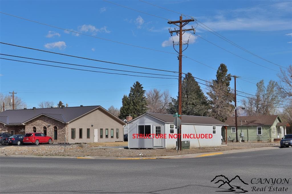 1831 Sheridan Ave — photo 6 of 12