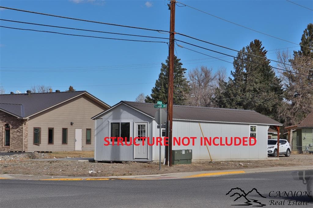 1831 Sheridan Ave — photo 7 of 12