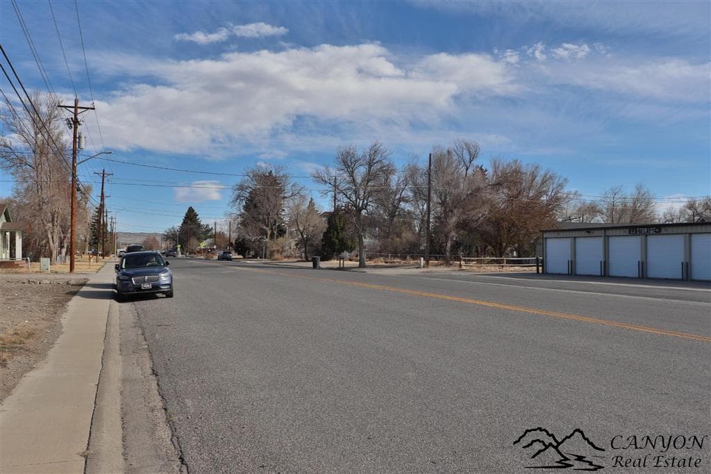 1831 Sheridan Ave — photo 10 of 12