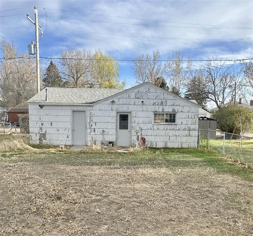 1412 Culbertson Ave — photo 6 of 8