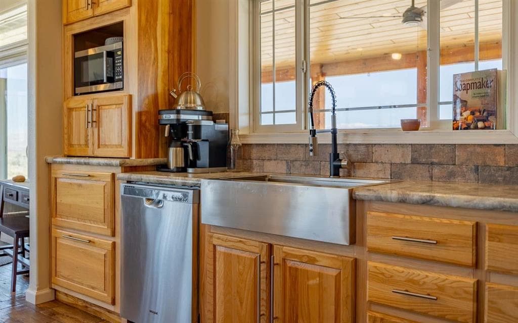 365 Broken Spoke Loop — photo 15 of 25