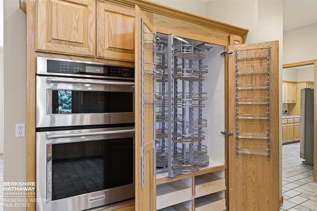 33 Road 3DX — photo 18 of 25