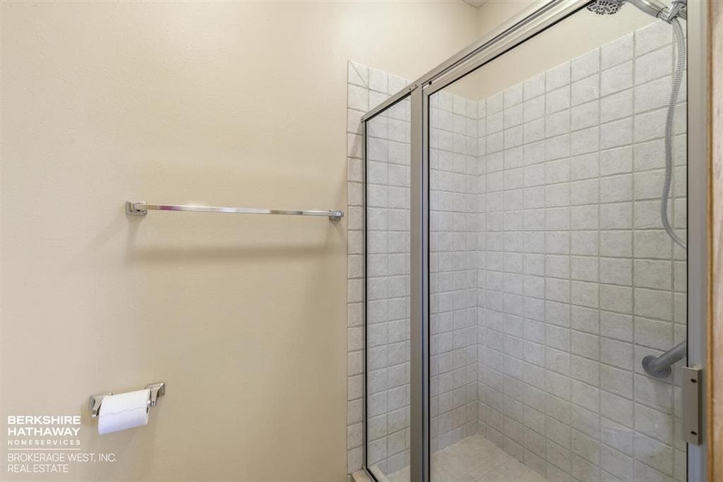 33 Road 3DX — photo 25 of 25