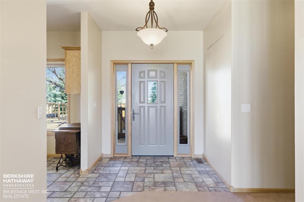 33 Road 3DX — photo 6 of 25