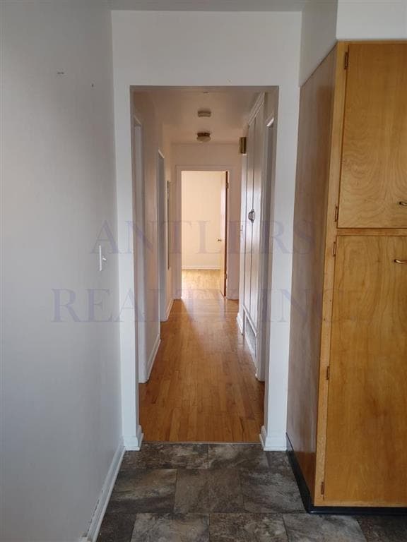 1925 Stampede Ave — photo 7 of 14