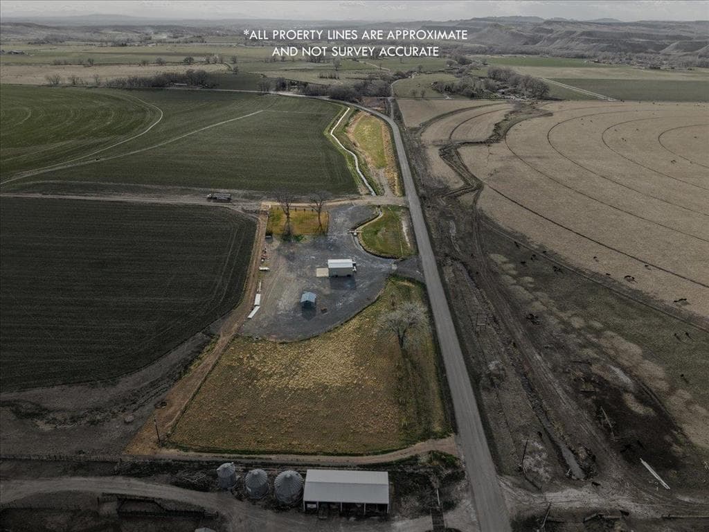 3646 Lane 32 1/2 — photo 2 of 25