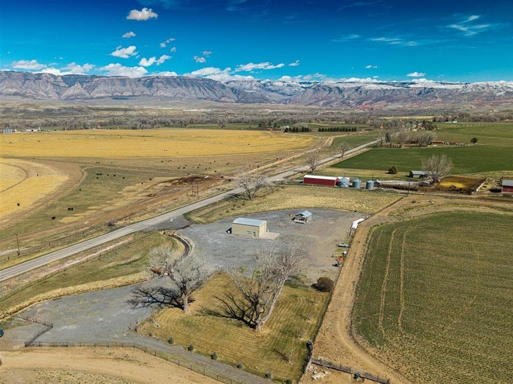 3646 Lane 32 1/2 — photo 3 of 25