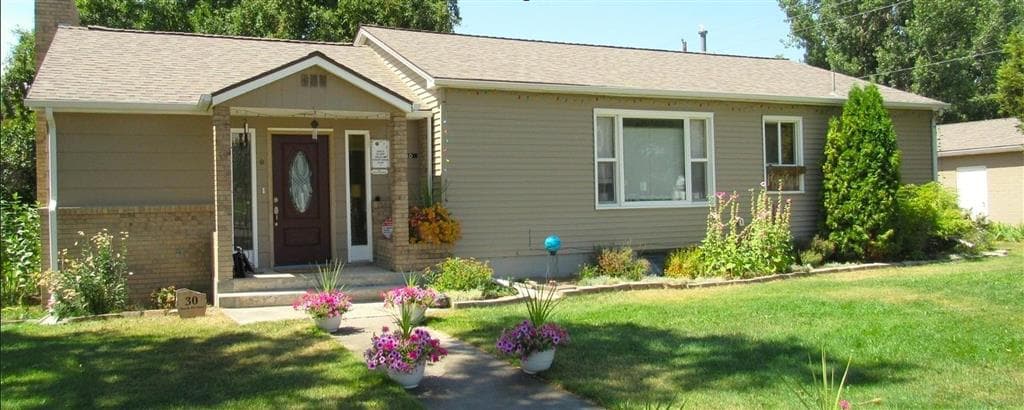 30 N Division St photo 1