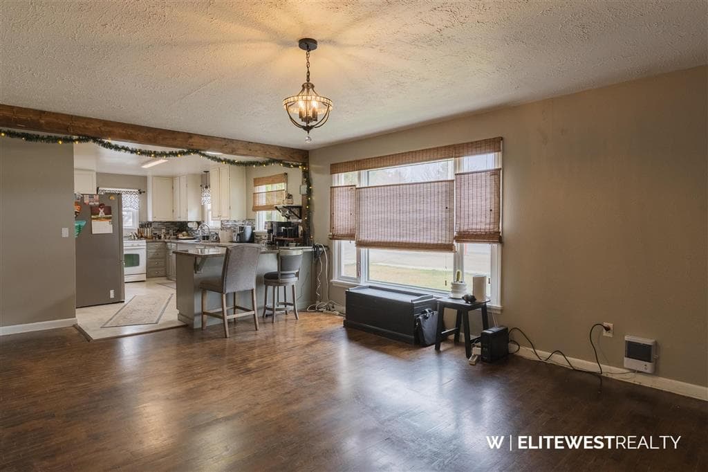 30 N Division St — photo 16 of 25