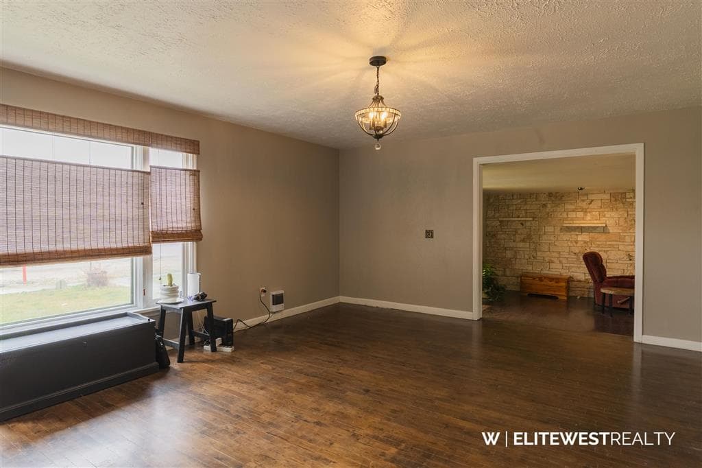 30 N Division St — photo 18 of 25