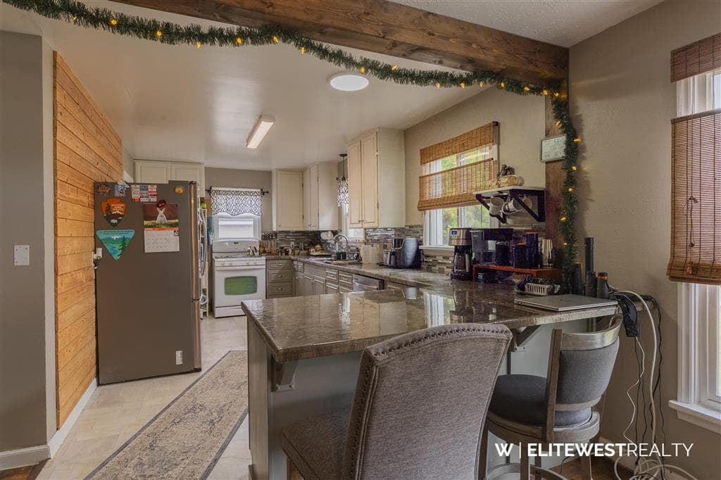 30 N Division St — photo 24 of 25