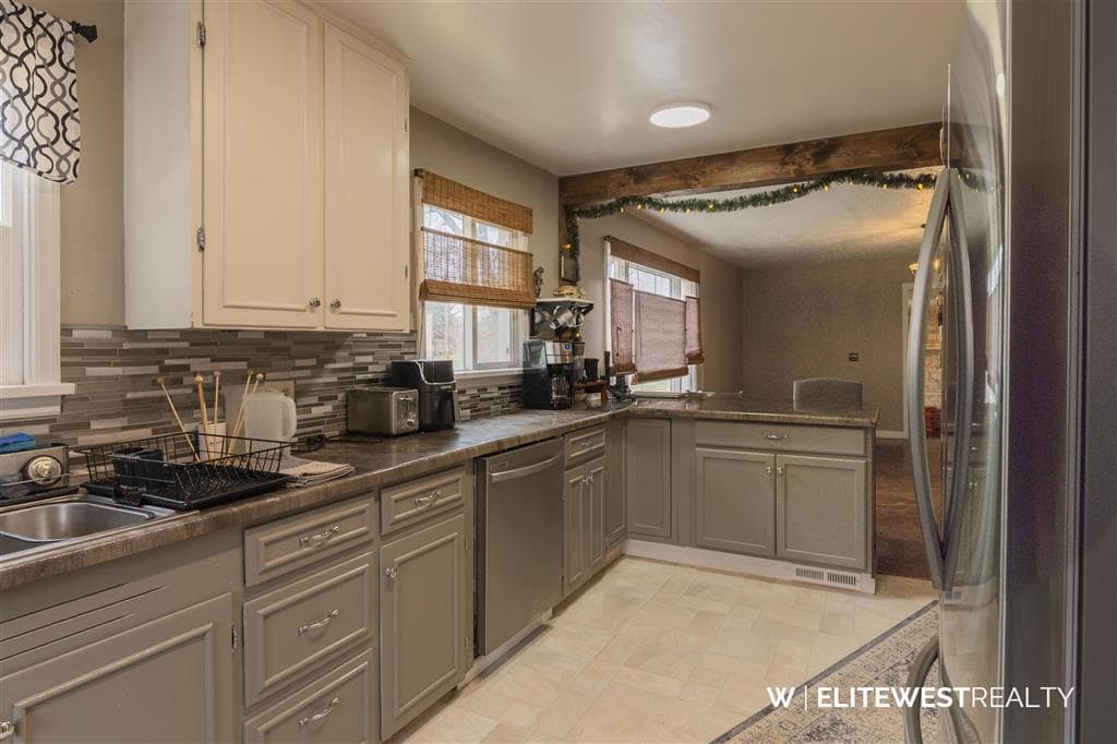 30 N Division St — photo 25 of 25