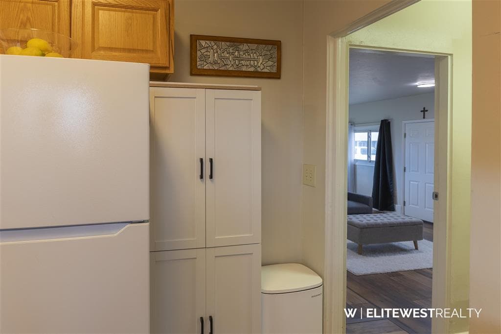 128 E 10th St — photo 12 of 25