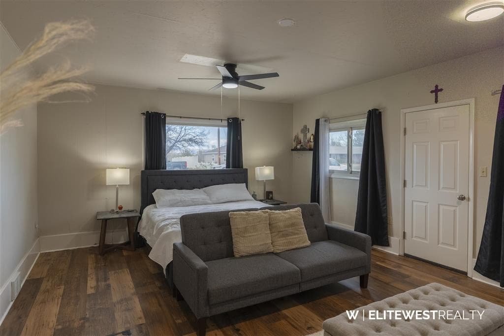 128 E 10th St — photo 13 of 25