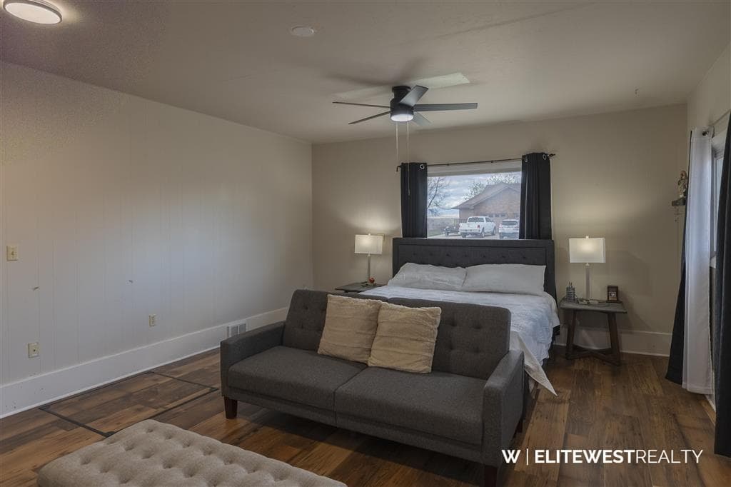 128 E 10th St — photo 14 of 25