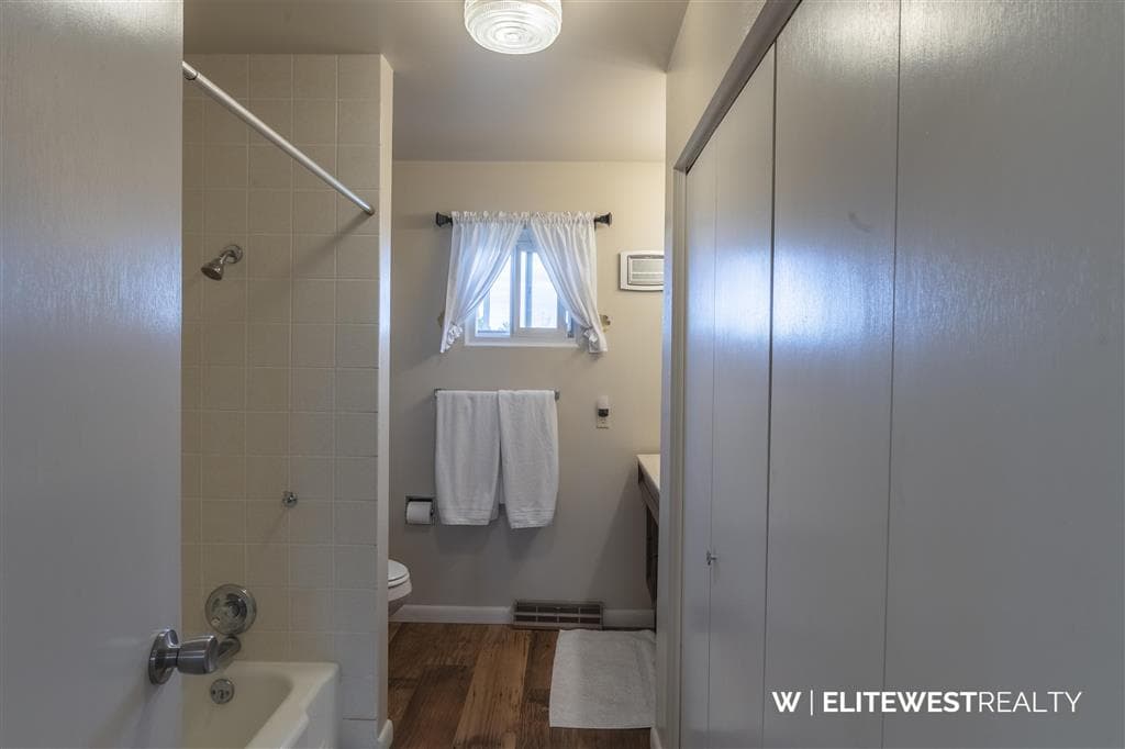 128 E 10th St — photo 22 of 25